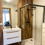 Aquarius Stawy Walczewskiego 6 *